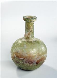 Bottle Ball-Shaped 
 Photographer:Clara Amit
