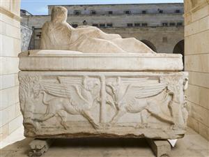 Sarcophagus & Lid Decorated in Relief
Photographer:Meidad Suchowolski