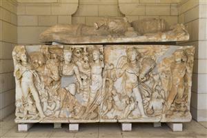 Coffin & Lid Decorated in Relief
Photographer:Meidad Suchowolski