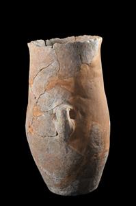 Small Jar With Pierced Lug Handles
Photographer:Yolovitch Yael