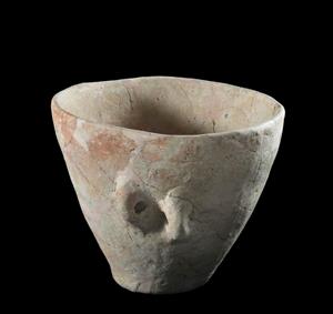 Bowl With Pierced Lug Handles
Photographer:Yolovitch Yael