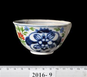 Cup With Floral Decoration
Photographer:Yolovitch Yael
